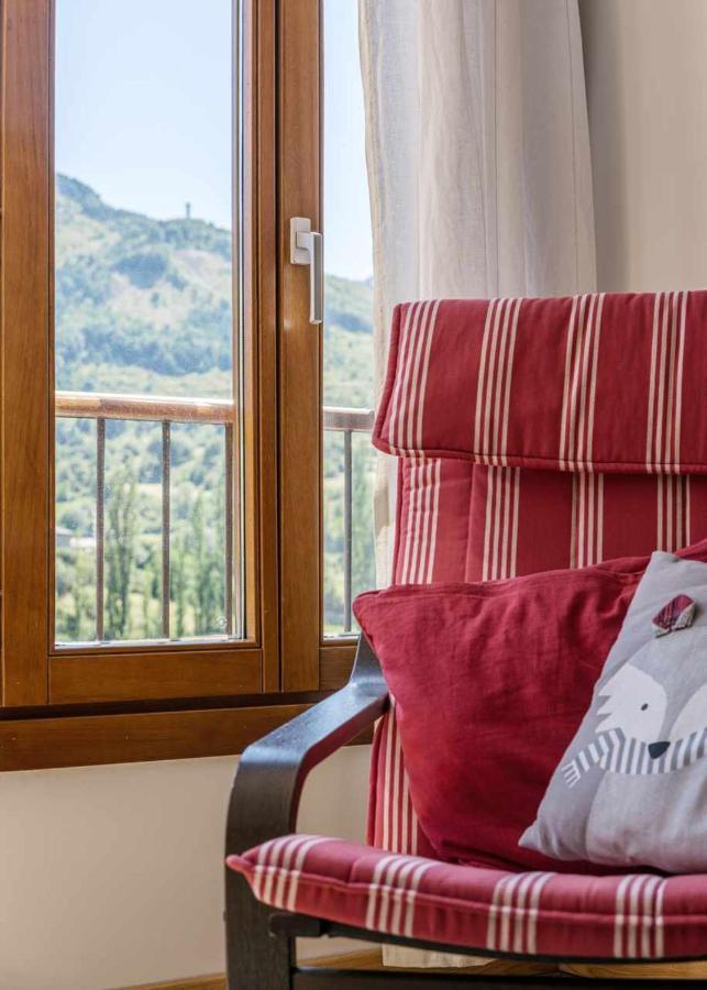Apartmán El Balcon Familiar Del Pacino Sallent de Gállego Exteriér fotografie