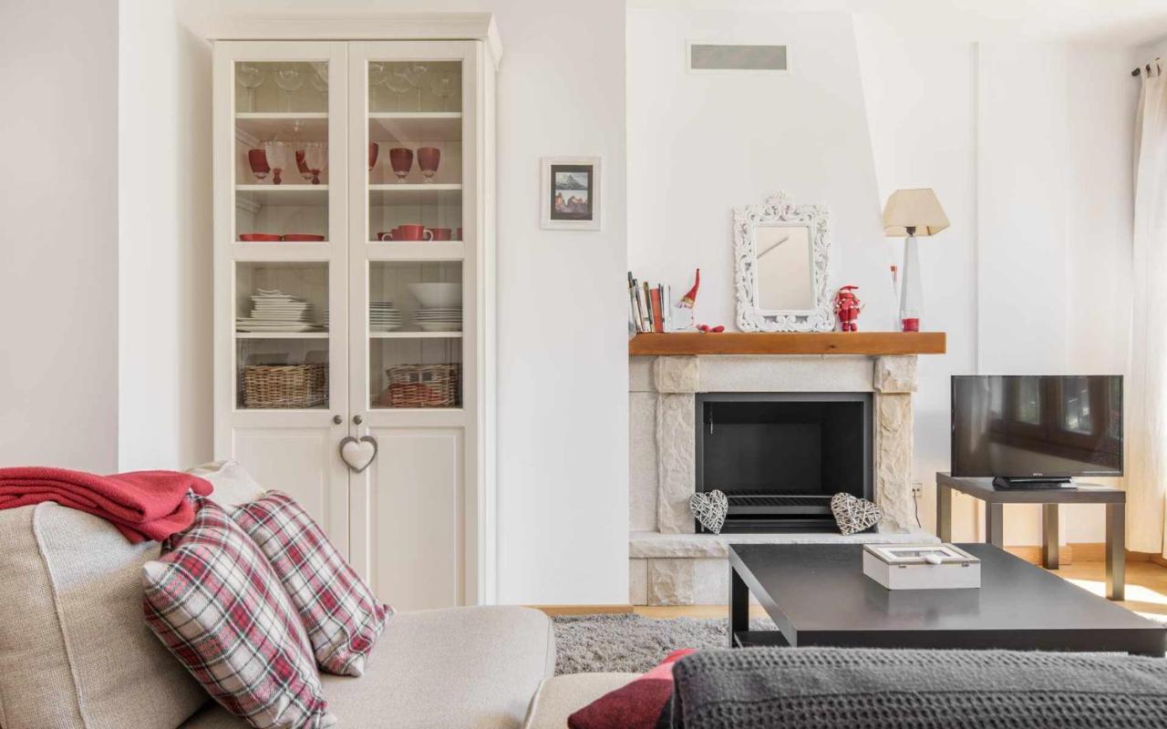 Apartmán El Balcon Familiar Del Pacino Sallent de Gállego Exteriér fotografie