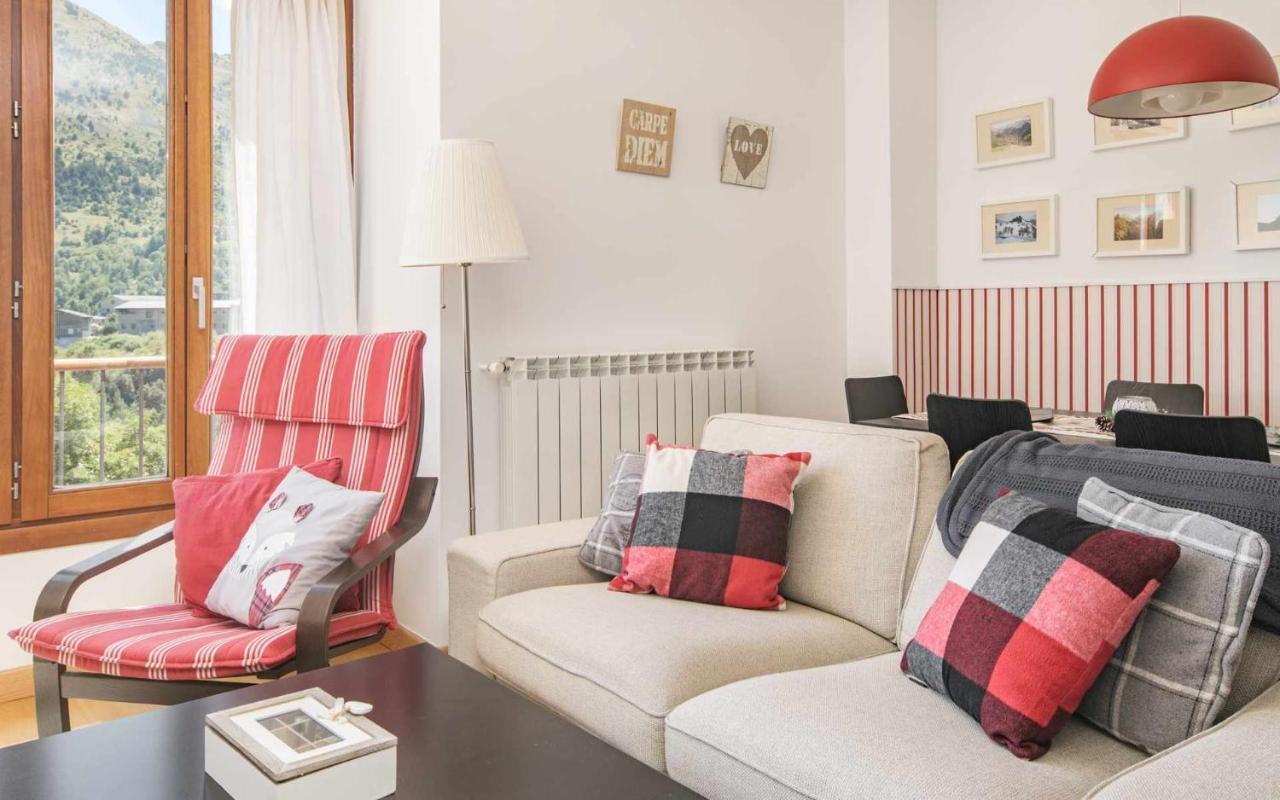Apartmán El Balcon Familiar Del Pacino Sallent de Gállego Exteriér fotografie